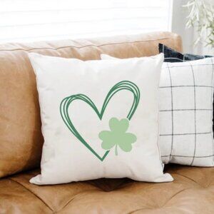 NEW 18x18 pillow cover. St. Patrick's Day Heart & Clover -Festive holiday pillow